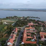 Casa de hóspedes Restaurace - Bobule 3*