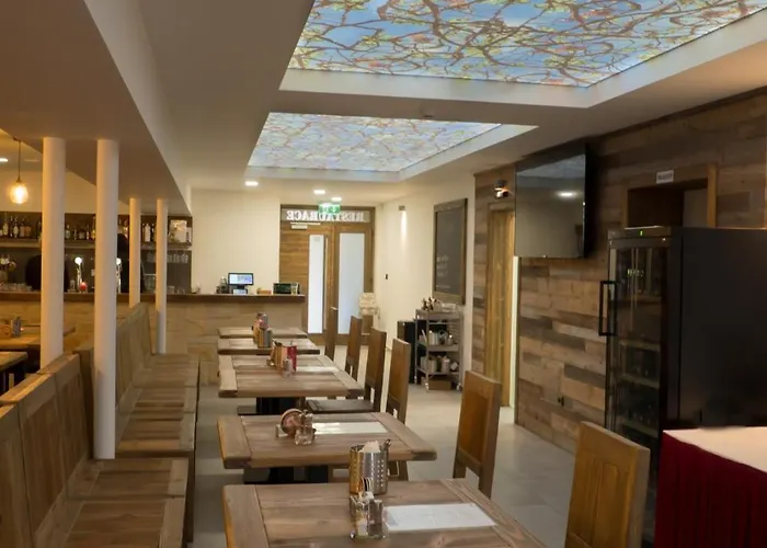 Restaurace - Bobule بيت ضيافة 3*