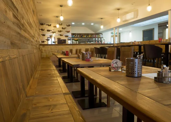 Restaurace - Bobule بيت ضيافة